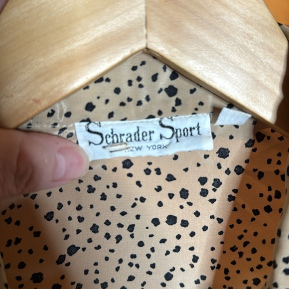 Vintage Schrader Sport New York Champagne with Black Spots Blouse Size 10 - Picture 3 of 8